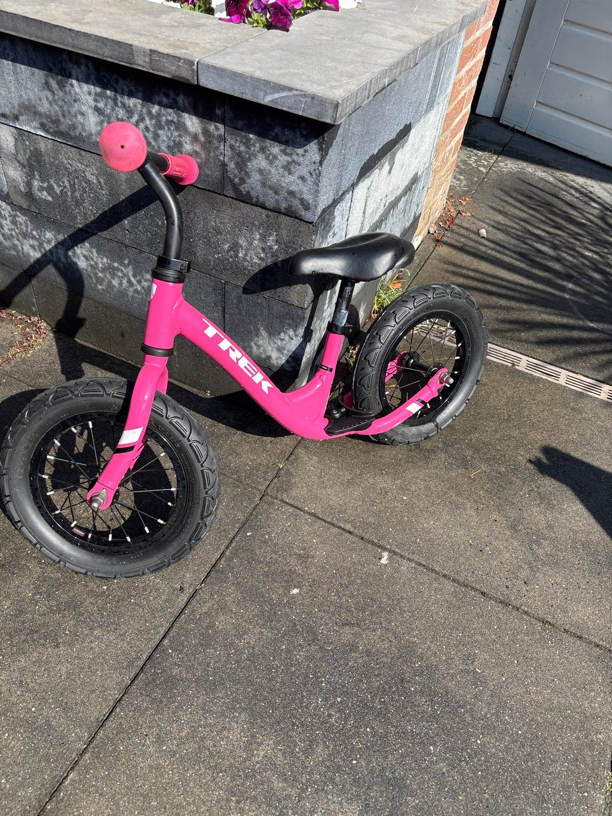 Trek loopfiets roze - Zo goed als nieuw, Ophalen of Verzenden, Zo goed als nieuw, Minder dan 16 inch