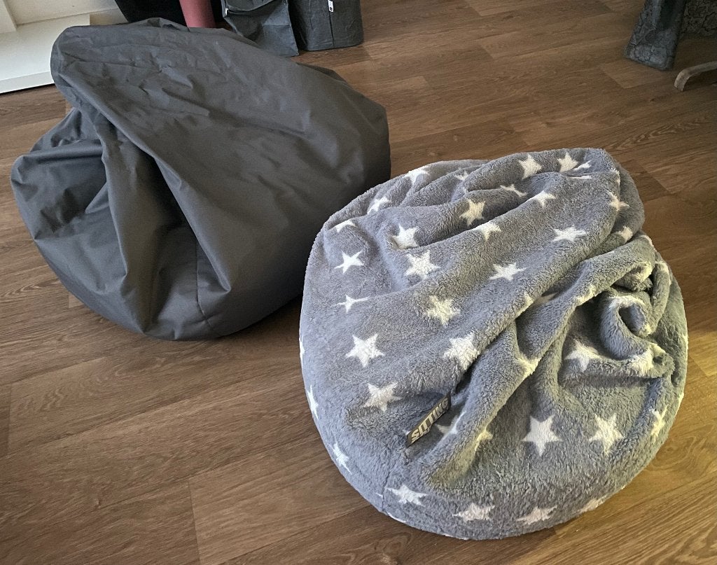 Volwassenen zitzakken Sitting point beanbags, Ophalen, Zo goed als nieuw, Grijs, Zitzak