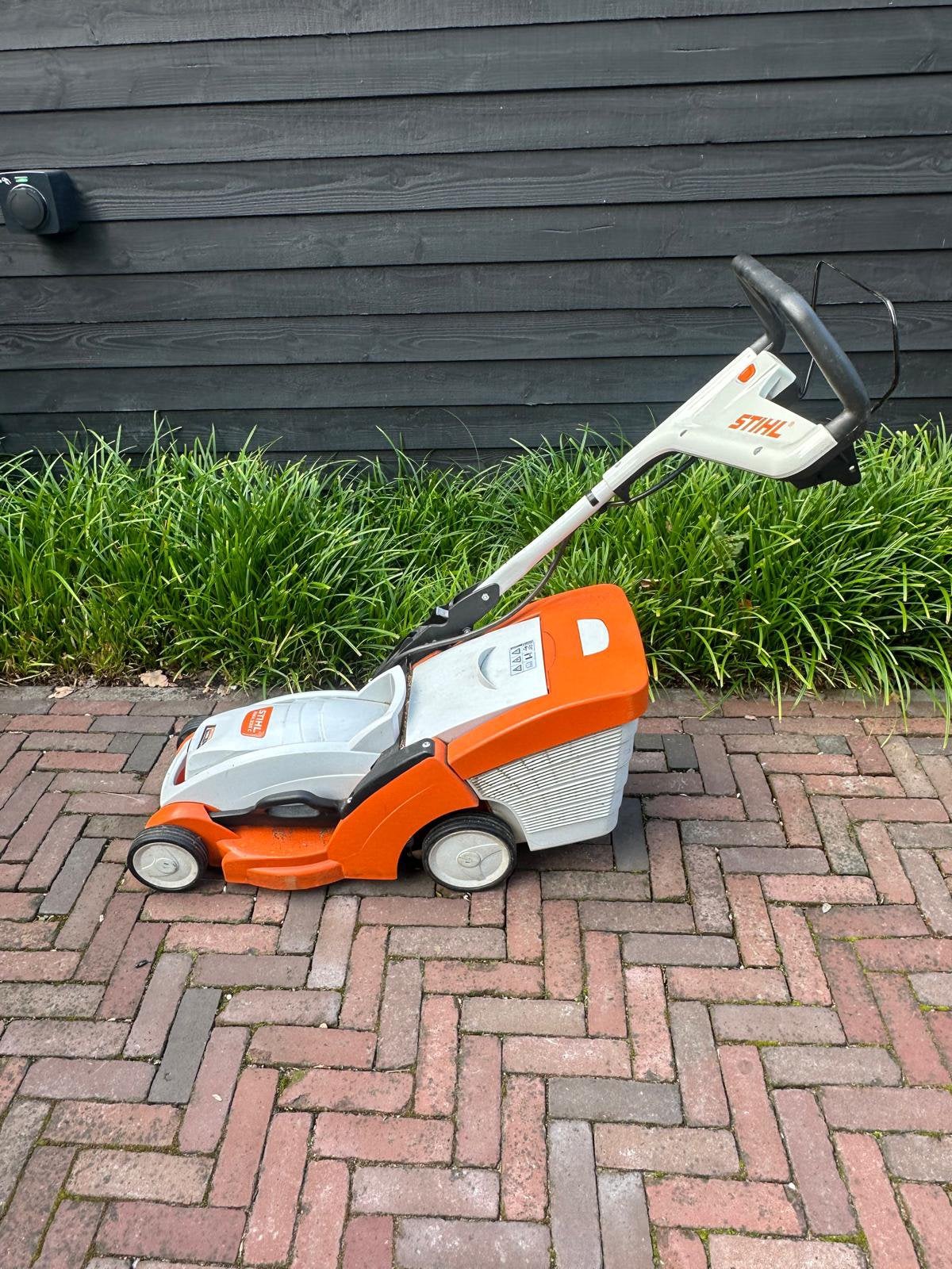 Accu Grasmaaier - STIHL RMA 339 c -, Tuin en Terras, Ophalen, Zo goed als nieuw, Accu-grasmaaier