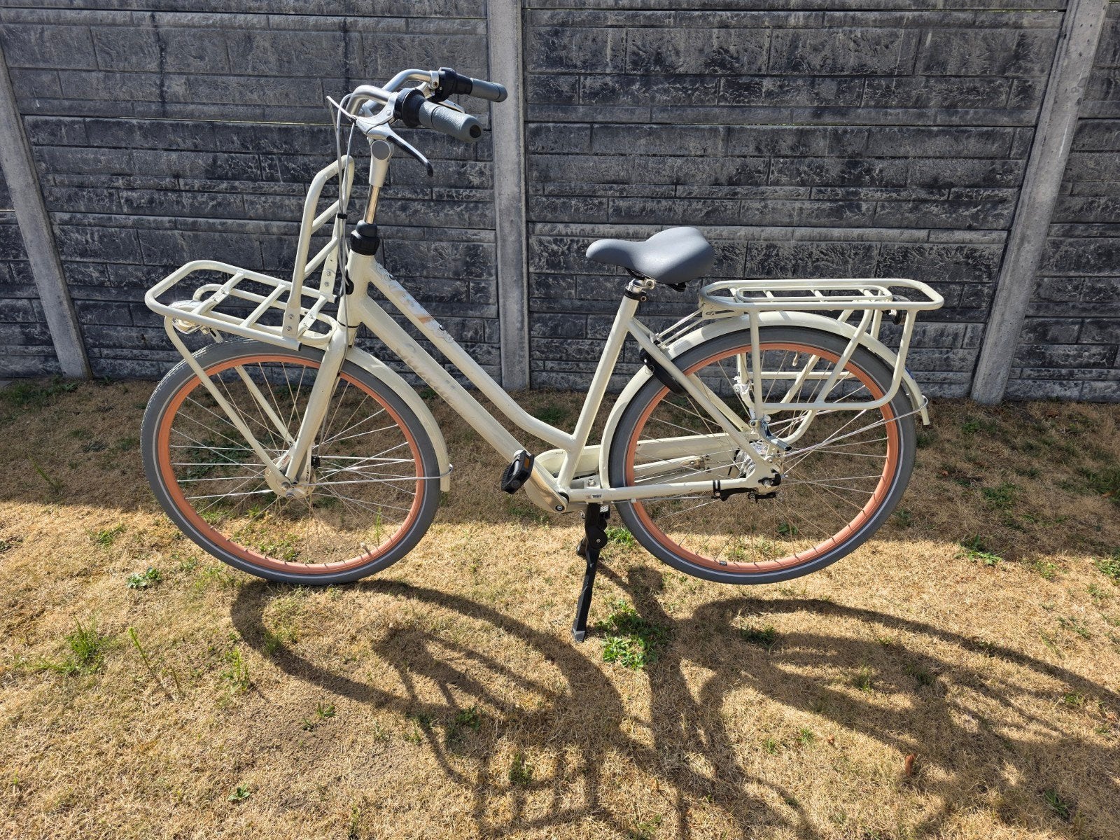 Gazelle Miss Grace 28 inch in zeer nette staat, Fietsen en Brommers, Ophalen of Verzenden, Zo goed als nieuw, Gazelle, Versnellingen