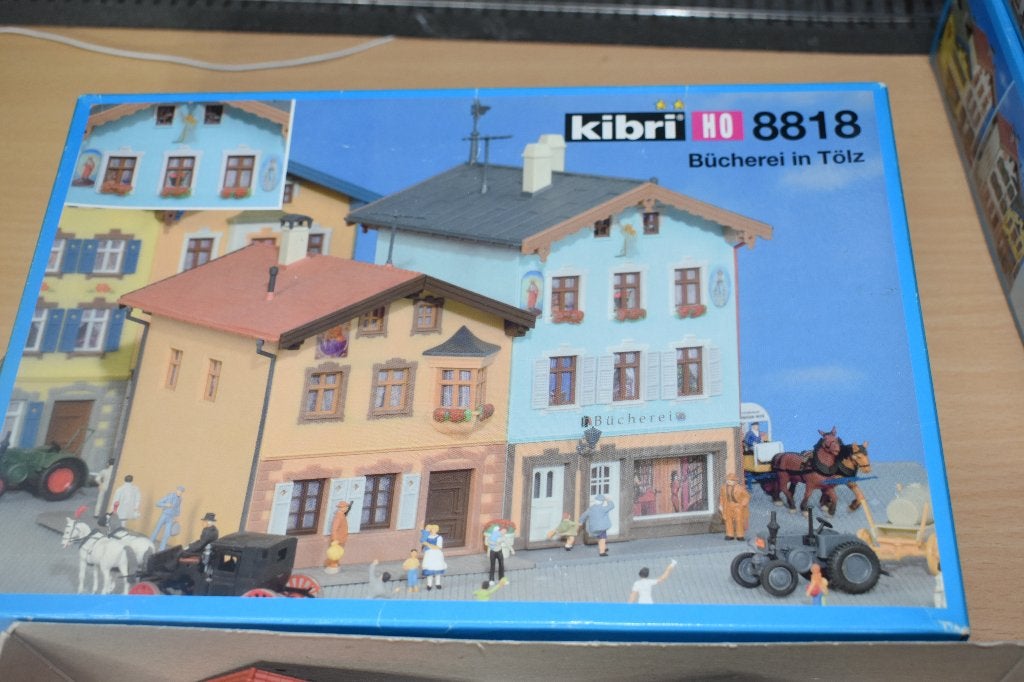 Kibri 8818 boekhandel in Tolz, Overige merken, Gelijkstroom of Wisselstroom, Brug, Tunnel of Gebouw, Ophalen of Verzenden