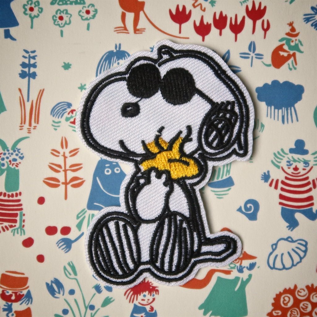 Snoopy en Woodstock Opstrijkplaatje patch badge applicatie, Verzenden, Snoopy, Nieuw, Overige typen