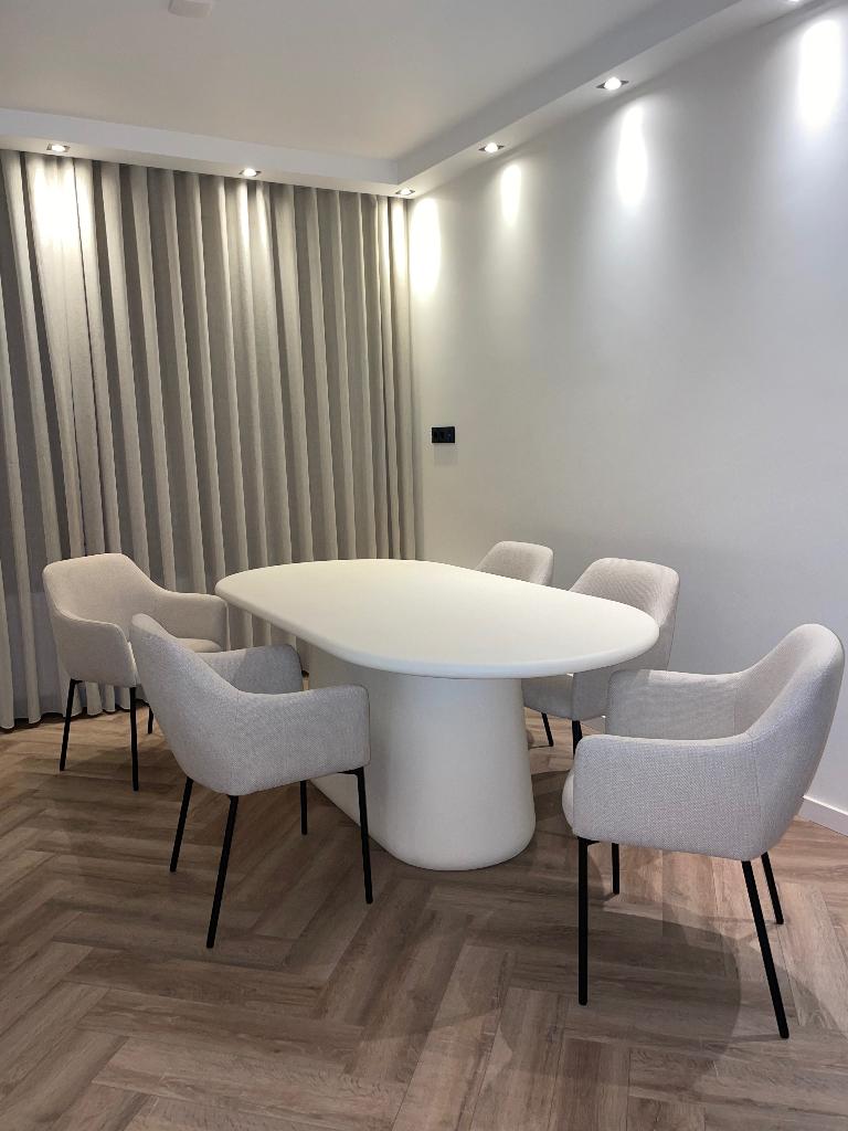 Beige eettafel van Gigameubel, Ophalen, Overige materialen, 200 cm of meer, 50 tot 100 cm