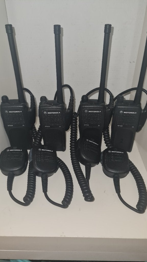 Motorola GP320 portofoons compleet, Ophalen, Zo goed als nieuw, 5 tot 15 km, Portofoon of Walkie-talkie