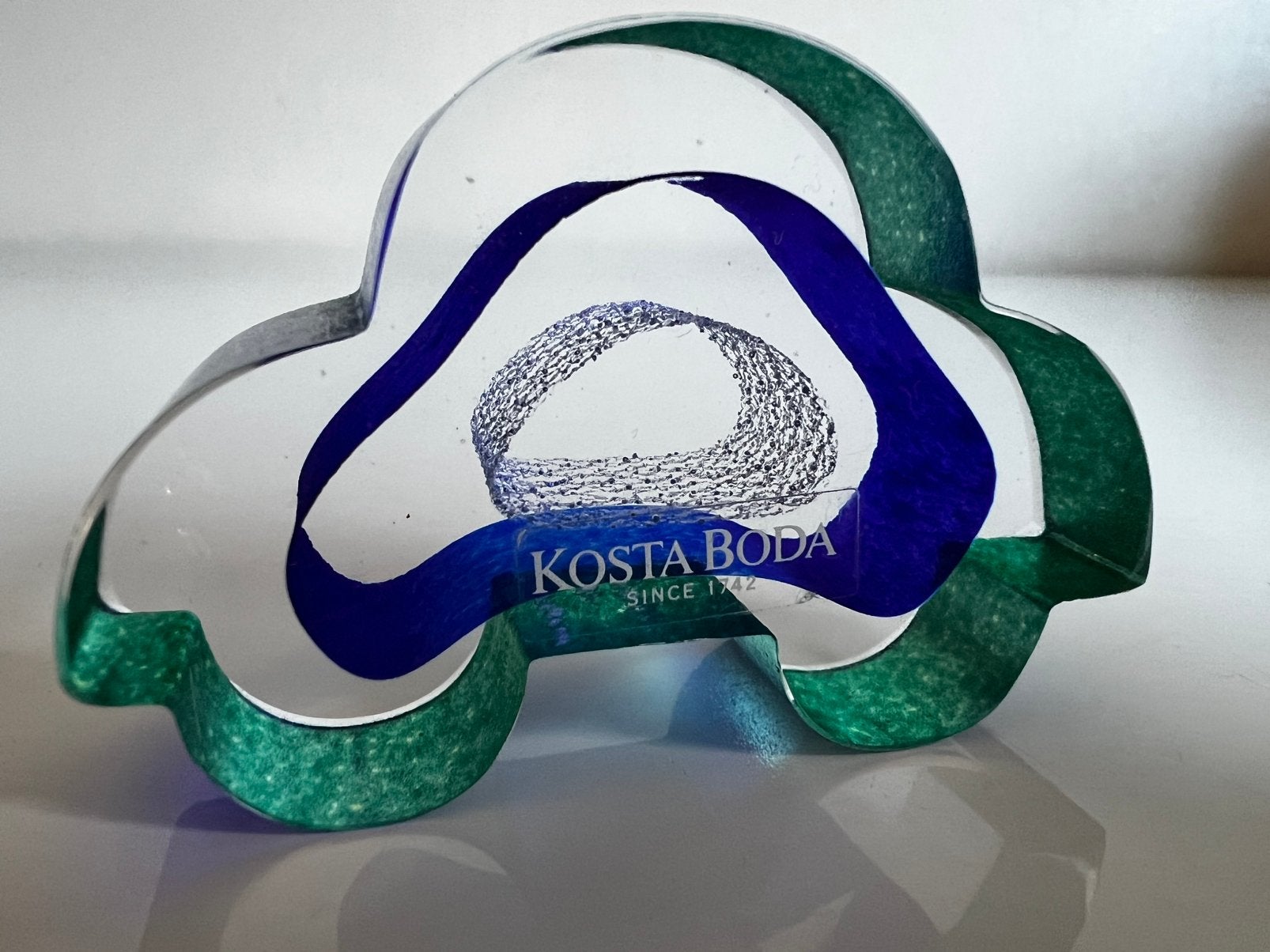Kosta Boda Art Glass Bertil Vallien ‘Drive My Car’ 1993, Antiek en Kunst, Kunst | Designobjecten, Ophalen of Verzenden, Object