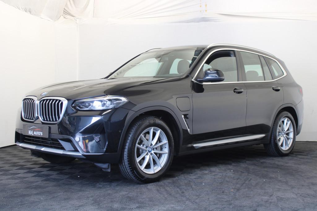 BMW X3 xDrive30e (bj 2023, automaat), Auto's, BMW, Automaat, Gebruikt, 2000 kg, Zwart
