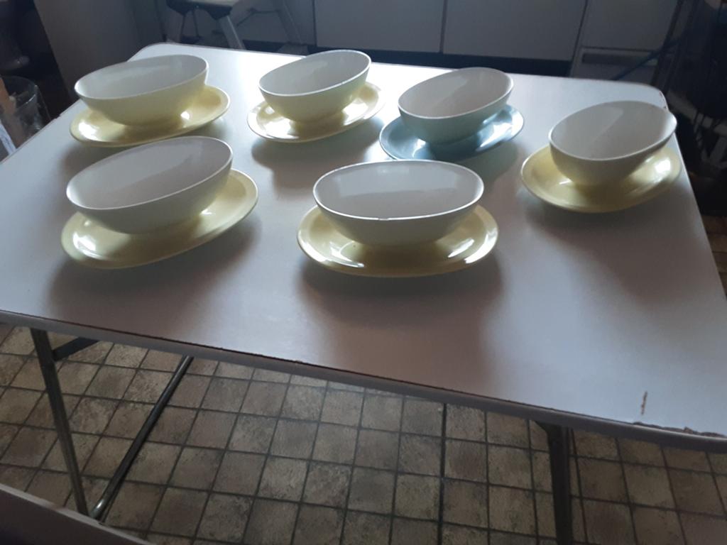 Pastel Maastrichts aardewerk juskommen, Ophalen of Verzenden