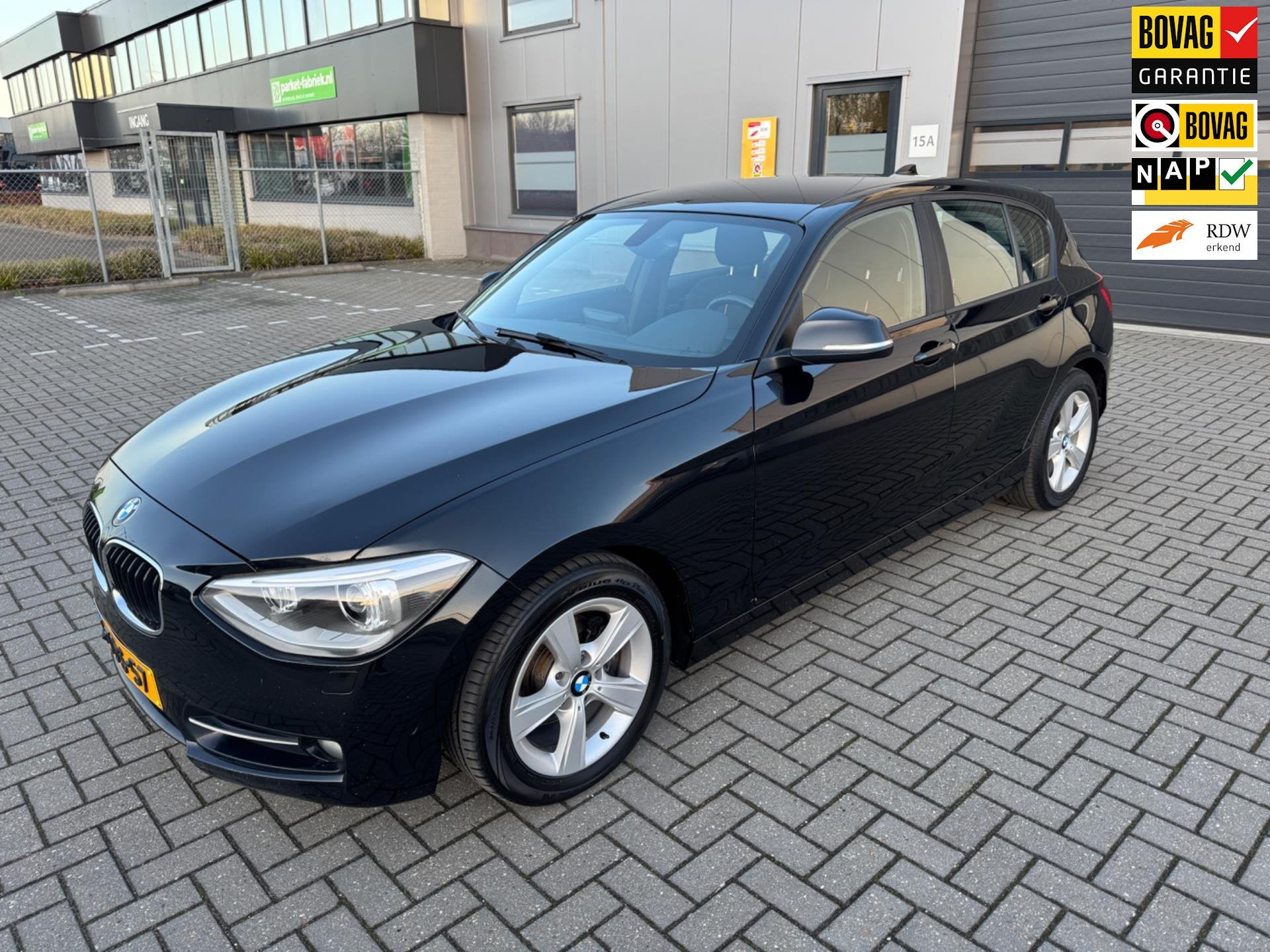 BMW 1-serie 116d EDE Executive, Auto's, BMW, Achterwielaandrijving, Gebruikt, 1295 kg, 4 cilinders
