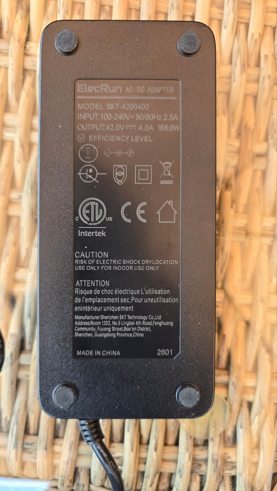 ElecRun AC/DC Adapter SKT-4200400 - Nieuwstaat, Ophalen, Zo goed als nieuw