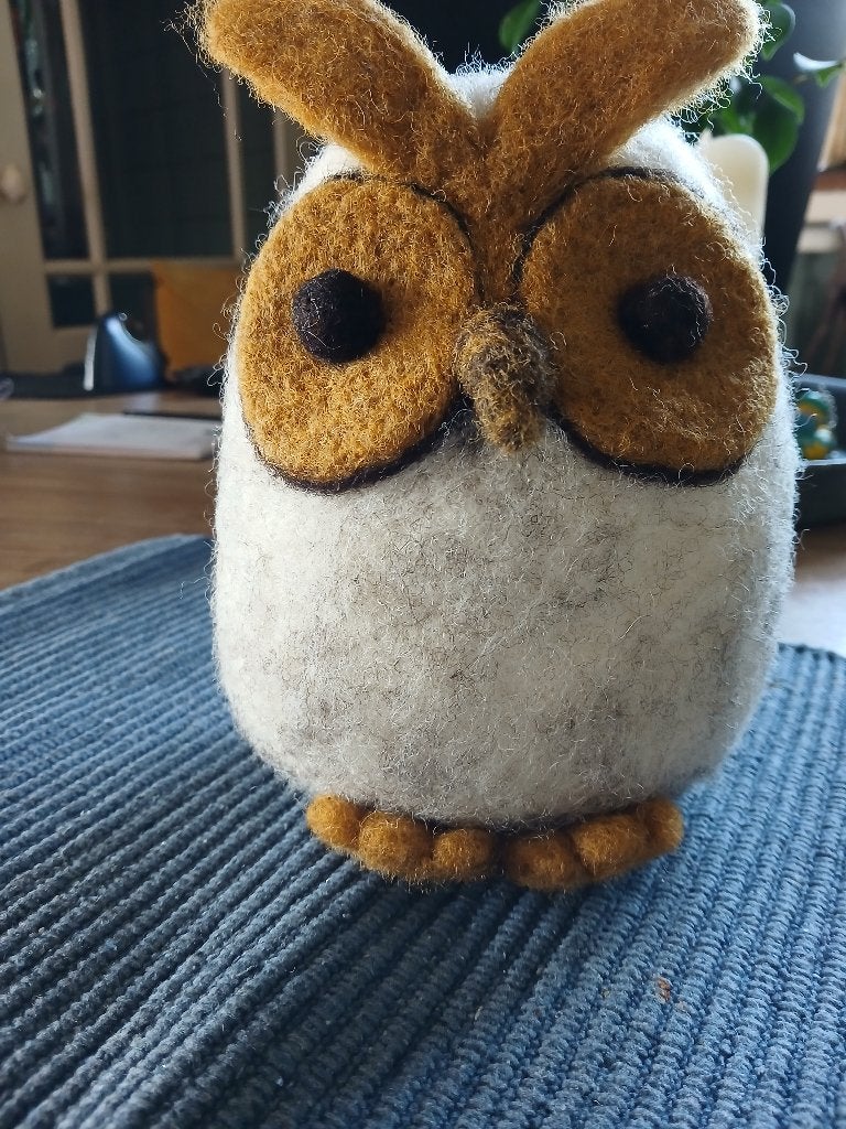 Genaaldvilt uiltje, schapenwol, naaldvilten, Ophalen of Verzenden, Nieuw, Figuurtje(s)