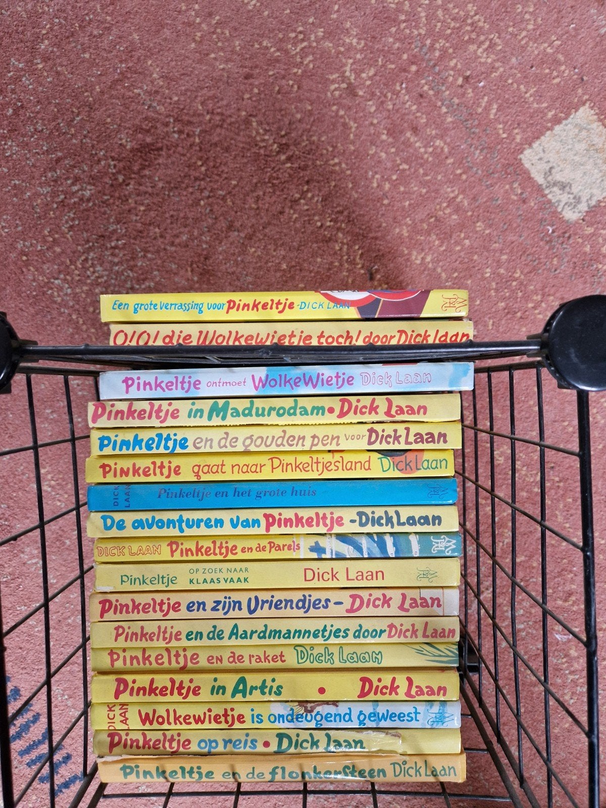 Grote collectie Pinkeltje boeken - 1 koop, Boeken, Kinderboeken | Jeugd | onder 10 jaar, Verzenden, Zo goed als nieuw, Dick Laan