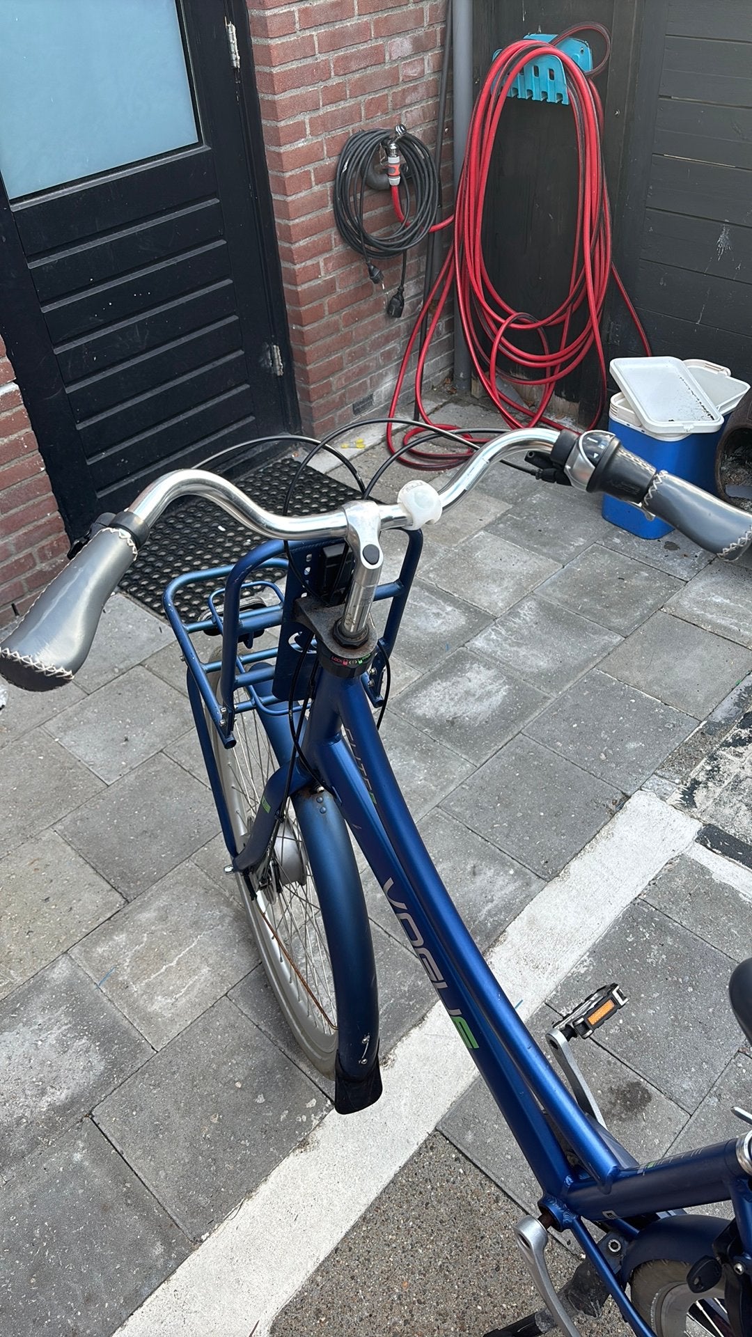 Vogue stadfiets, Fietsen en Brommers, Versnellingen, 56 cm of meer, Zo goed als nieuw, Trommelrem