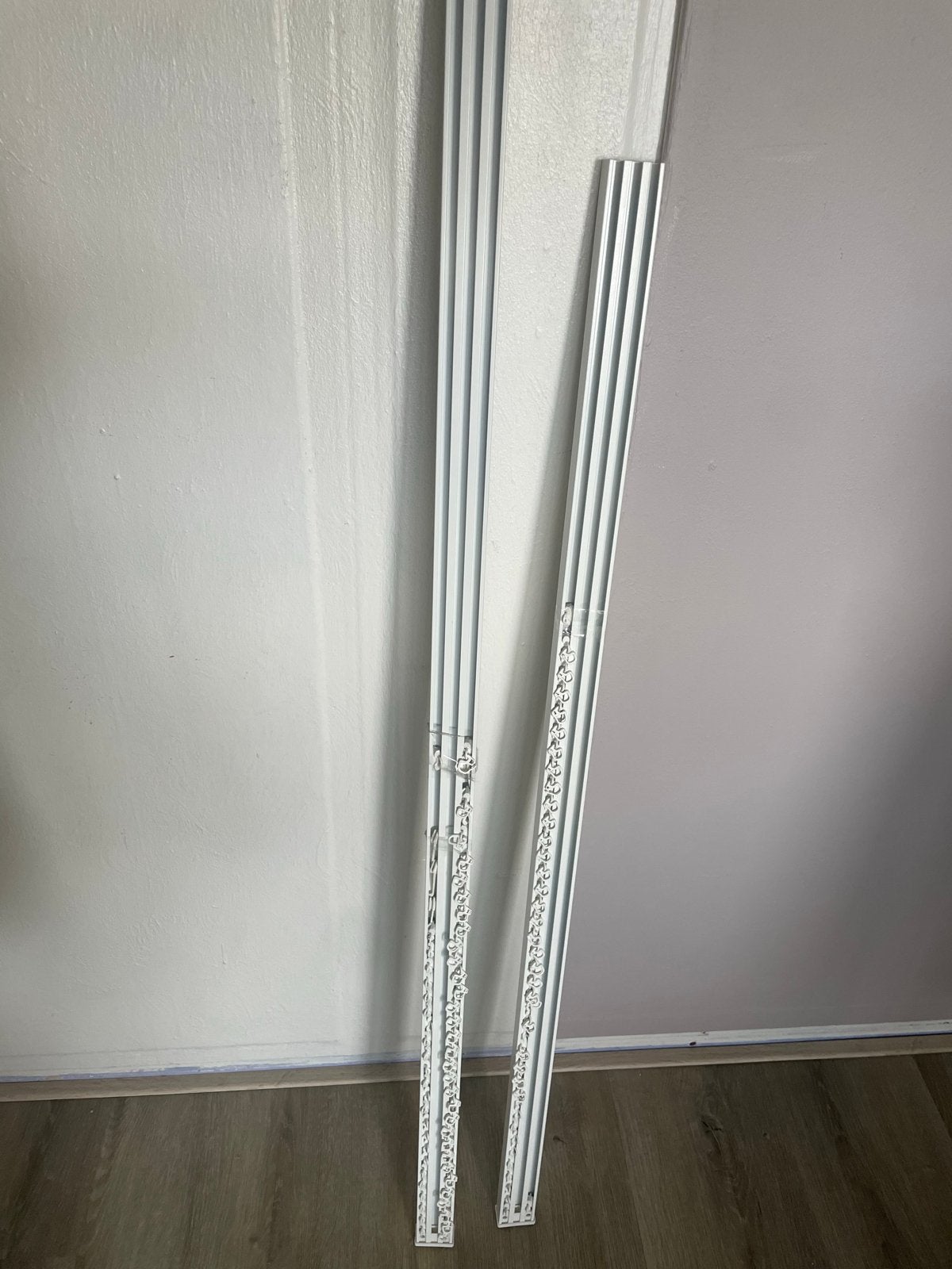 IKEA VIDGA gordijnrails met haken., Ophalen, Met haken, Wit, Nieuw
