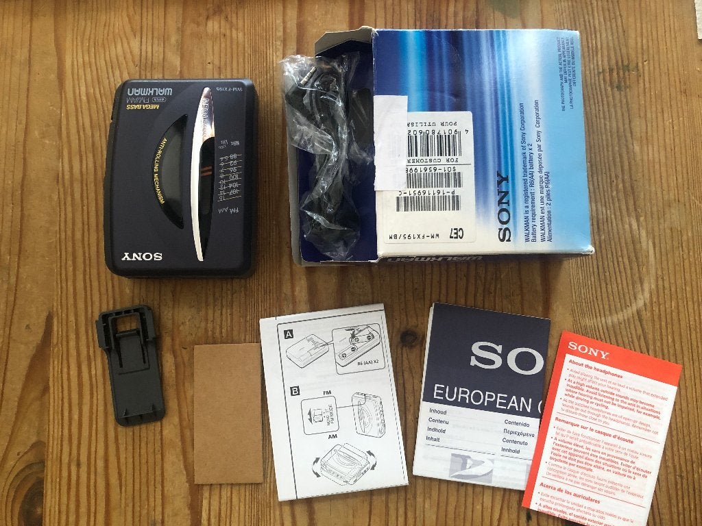 Sony WM-FX195 Walkman, nieuw (NOS), Ophalen of Verzenden, Walkman