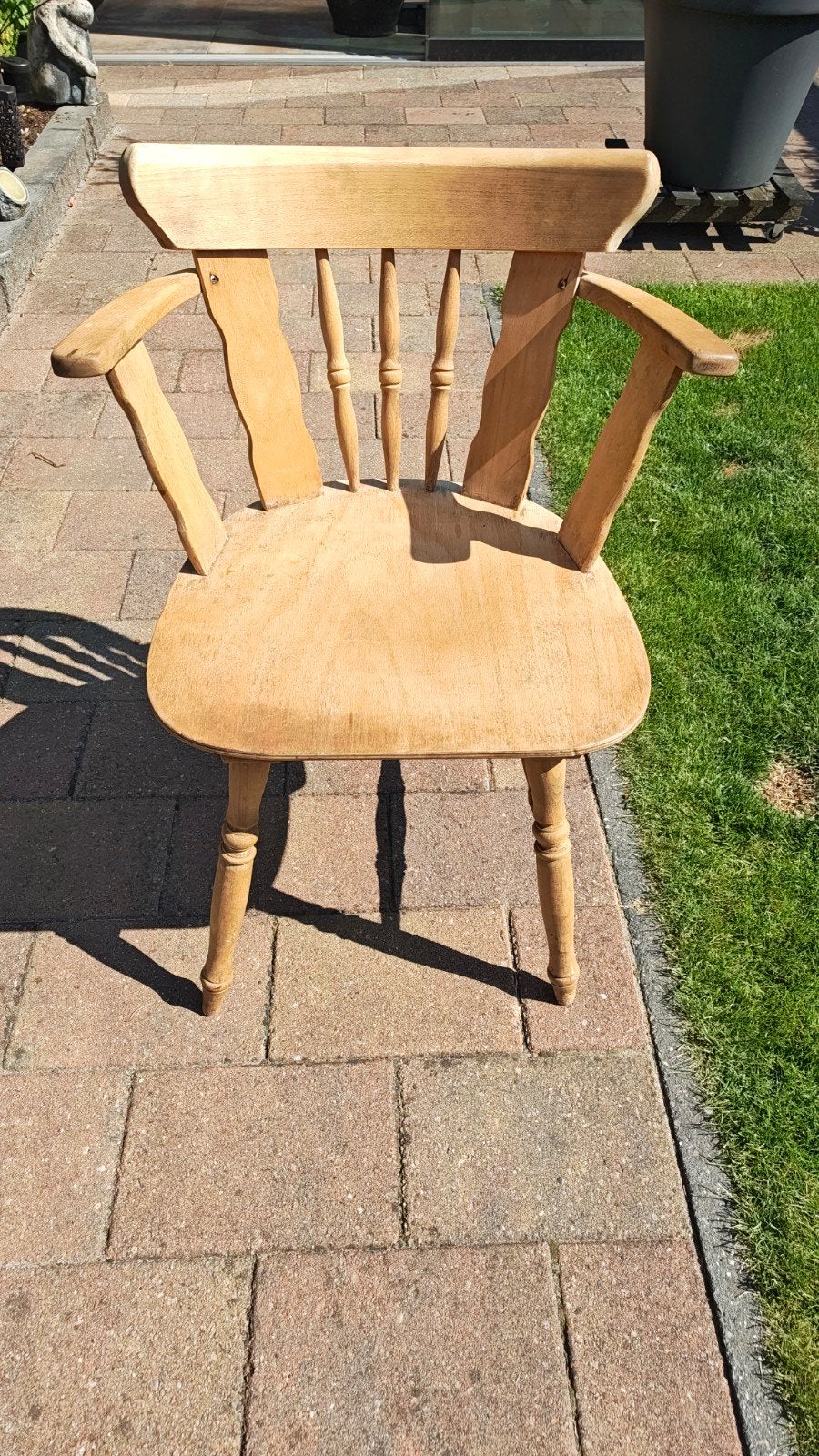 Houten caféstoel met armleuningen, Ophalen, Gebruikt, Bruin, Eén