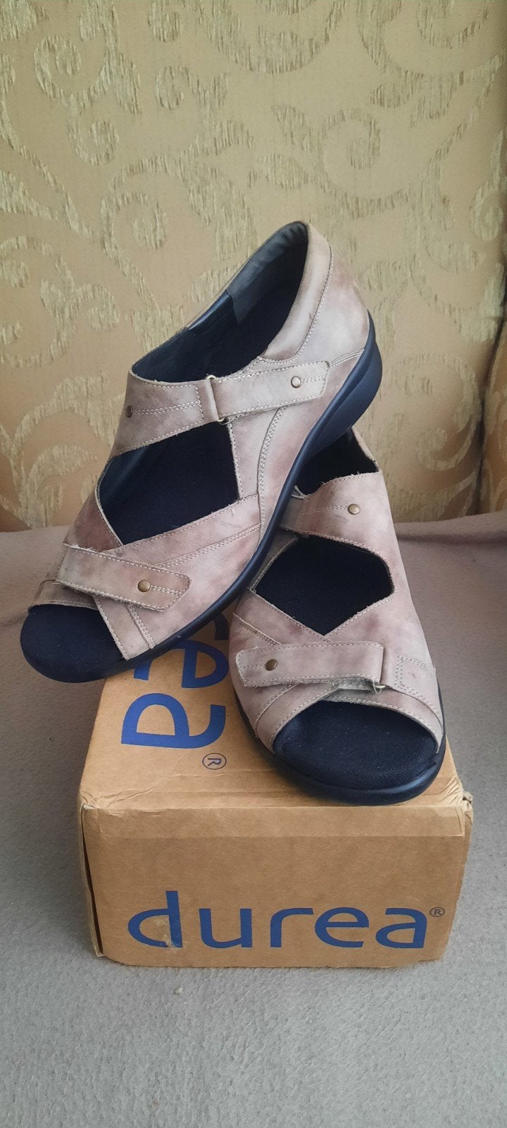 Durea Sandalen, maat 42 / 8 K echt leder, Kleding | Dames, Schoenen, Ophalen of Verzenden, Zo goed als nieuw, Sandalen of Muiltjes