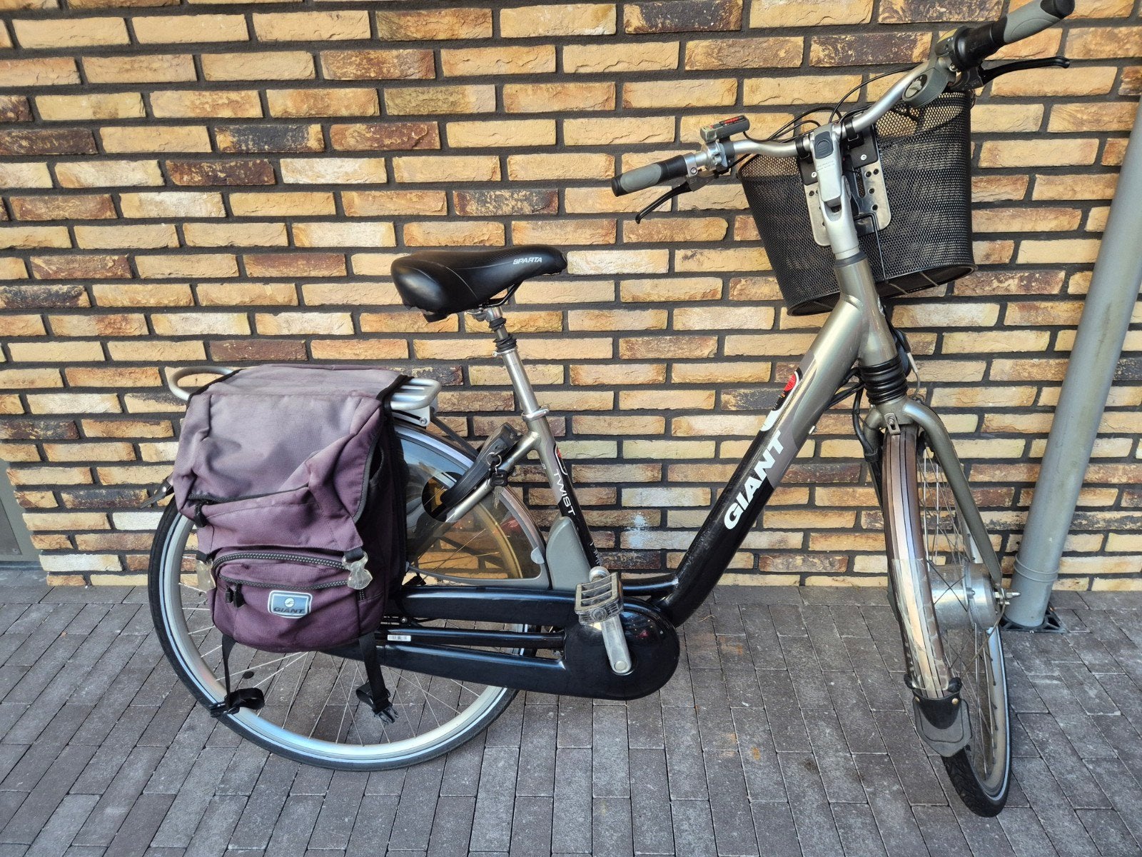 Giant Twist electische fiets. 2 accu's., Gebruikt, 47 tot 51 cm, 30 tot 50 km per accu, Ophalen