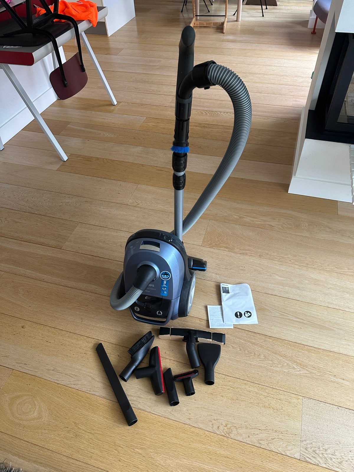 Philips Performer Silent FC8786 stofzuiger - met remote, Gebruikt, Philips, Sledestofzuiger, Stille werking