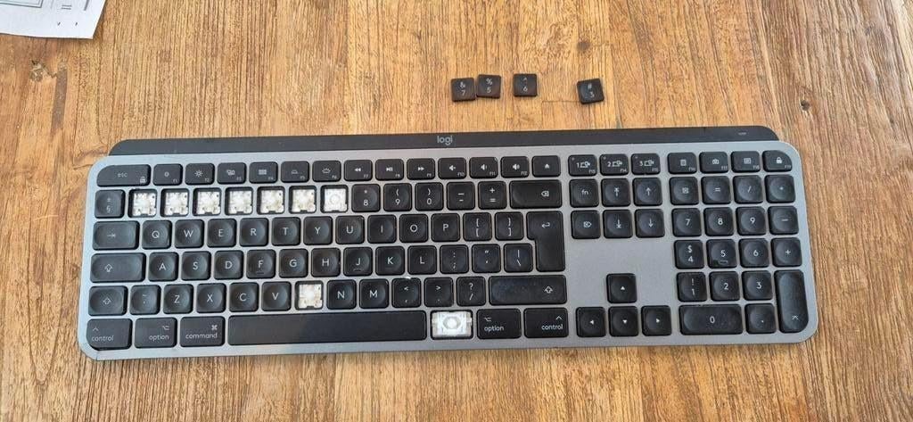 Logitech MX keys voor reserveonderdelen, Computers en Software, Ophalen of Verzenden