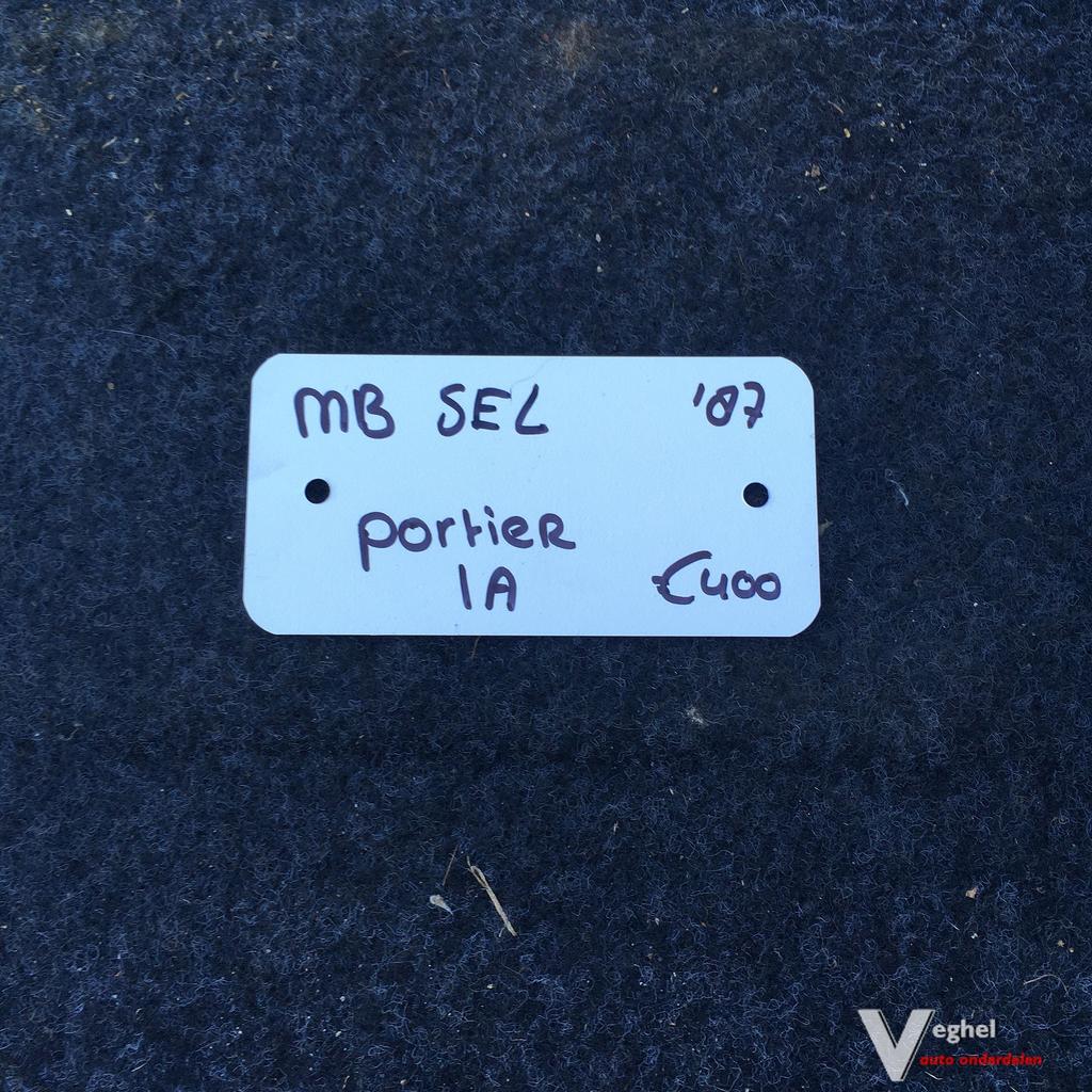 Mercedes W126 SEL   1987   Portier Linksachter