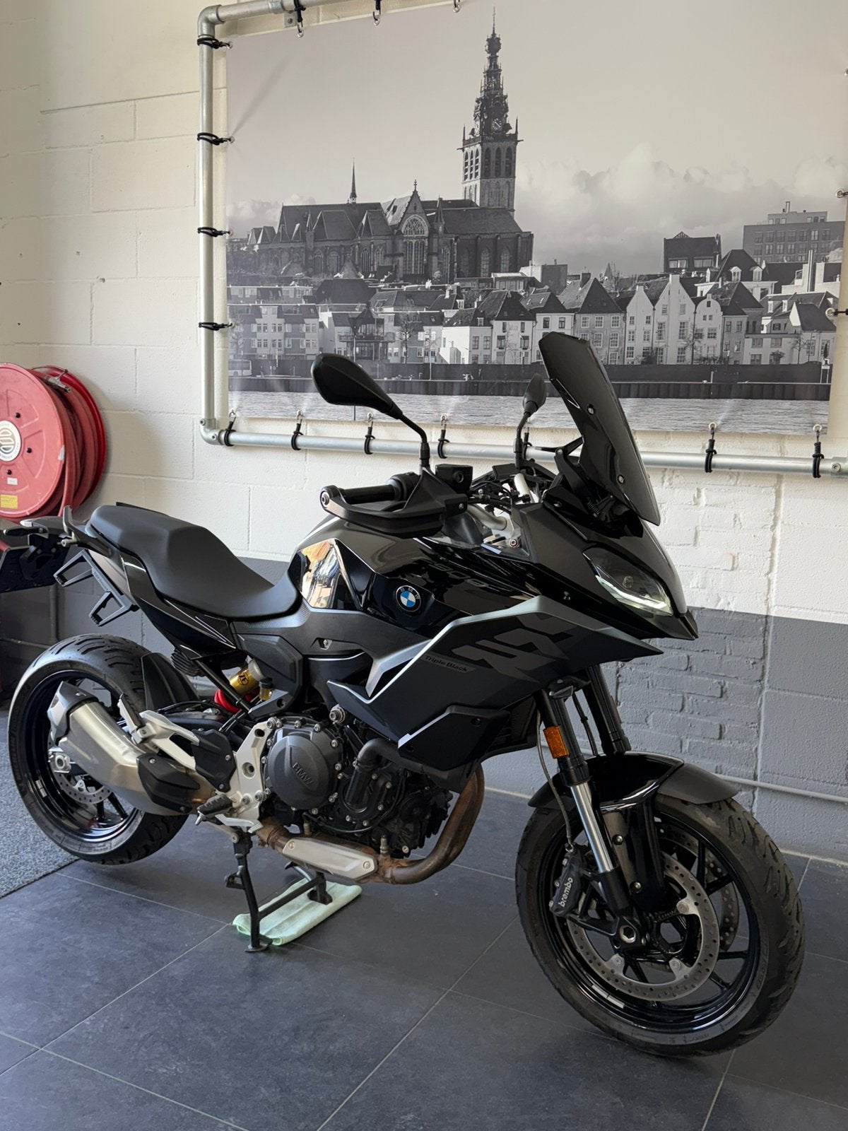 Bmw f900xr | Triple Black | 2024 | Dyn.ESA |Keyl.|CruiseCont, Motoren, Bedrijf, Toermotor, BMW, X