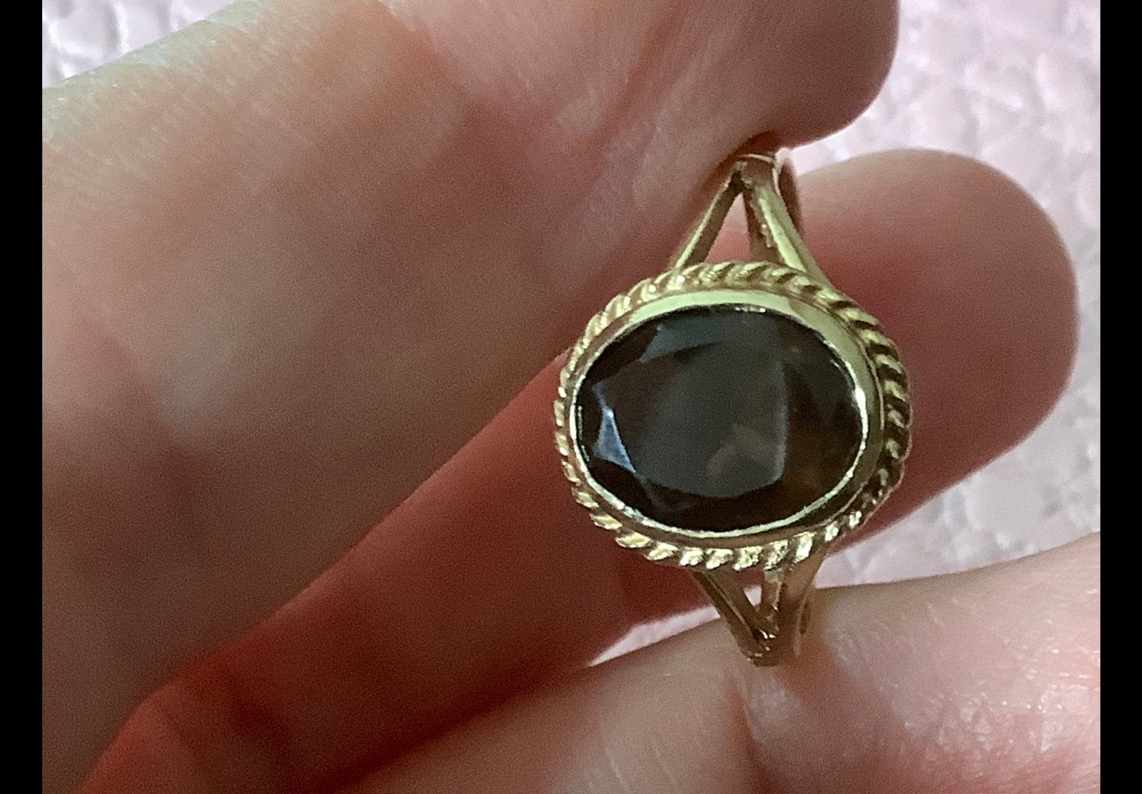 Vintage gouden ring edelsteen Rookkwarts , 9 karaat 375 goud, Verzenden, Zo goed als nieuw, 17 tot 18, Met edelsteen