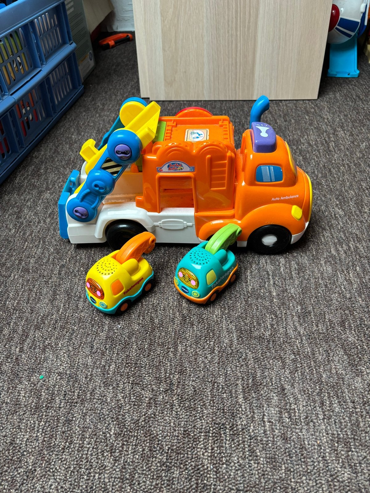 VTech Toet Toet Autoambulance met 2 auto's, Ophalen of Verzenden, Gebruikt