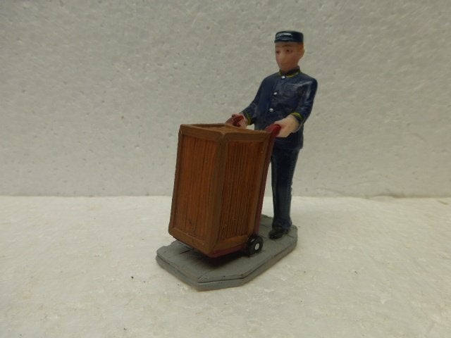 lemax Rail Worker kerstdorp poppetje figurine beeldje kerst, Diversen, Ophalen of Verzenden, Zo goed als nieuw