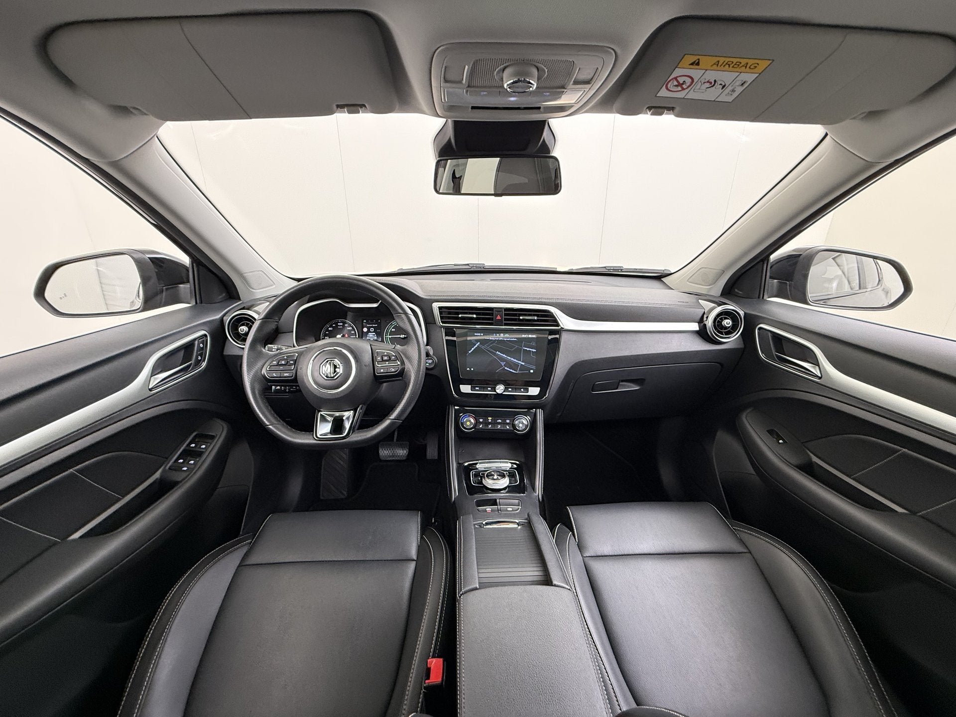 MG Mg Zs EV Luxury 45kWh SOH 93% Panoramadak Leder+Verwarmd, Auto's, Dealer onderhouden, Gebruikt, Zwart, ZS