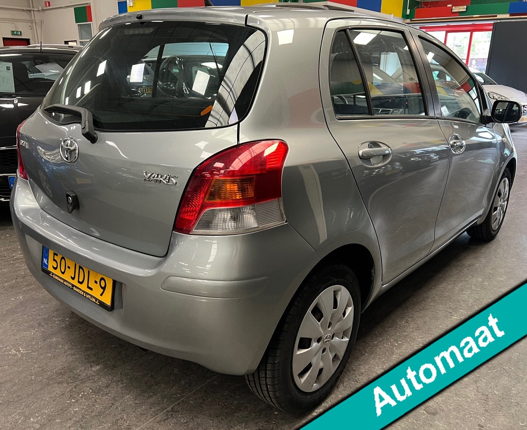 Toyota Yaris 1.3 VVTi Aspiration 2e Eigenaar - NAP - Automaa, Auto's, Toyota, 4 cilinders, Bedrijf, 550 kg, Hatchback