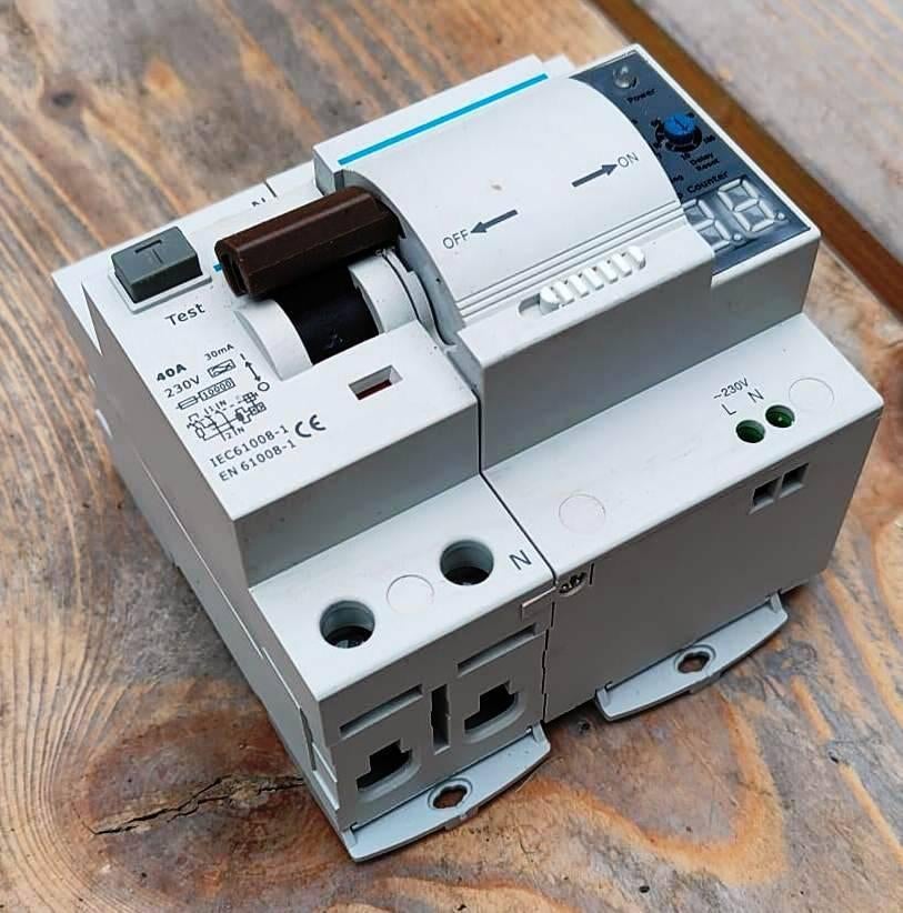 Automatisch resettende aardlekschakelaar CHINT RE-NL1-2-40-3, Ophalen of Verzenden, Nieuw, Overige typen
