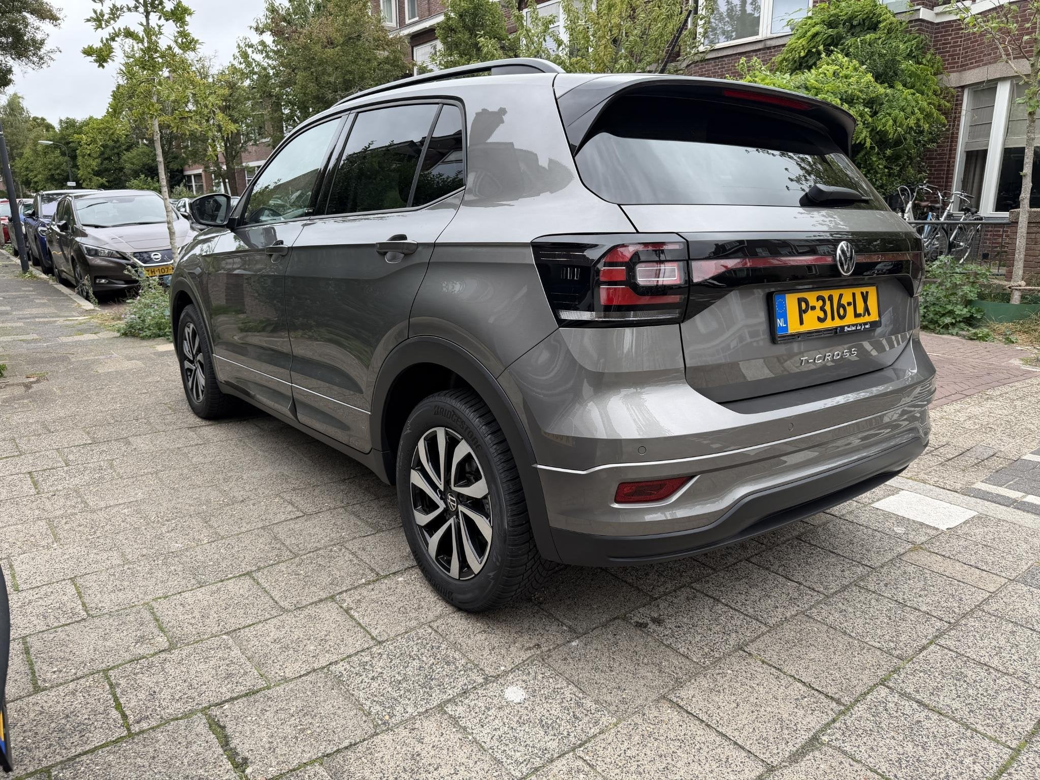 Volkswagen T-Cross 1.0 TSI R-Line, Auto's, T-Cross, Gebruikt, Met garantie (alle), Verwarmde buitenspiegels