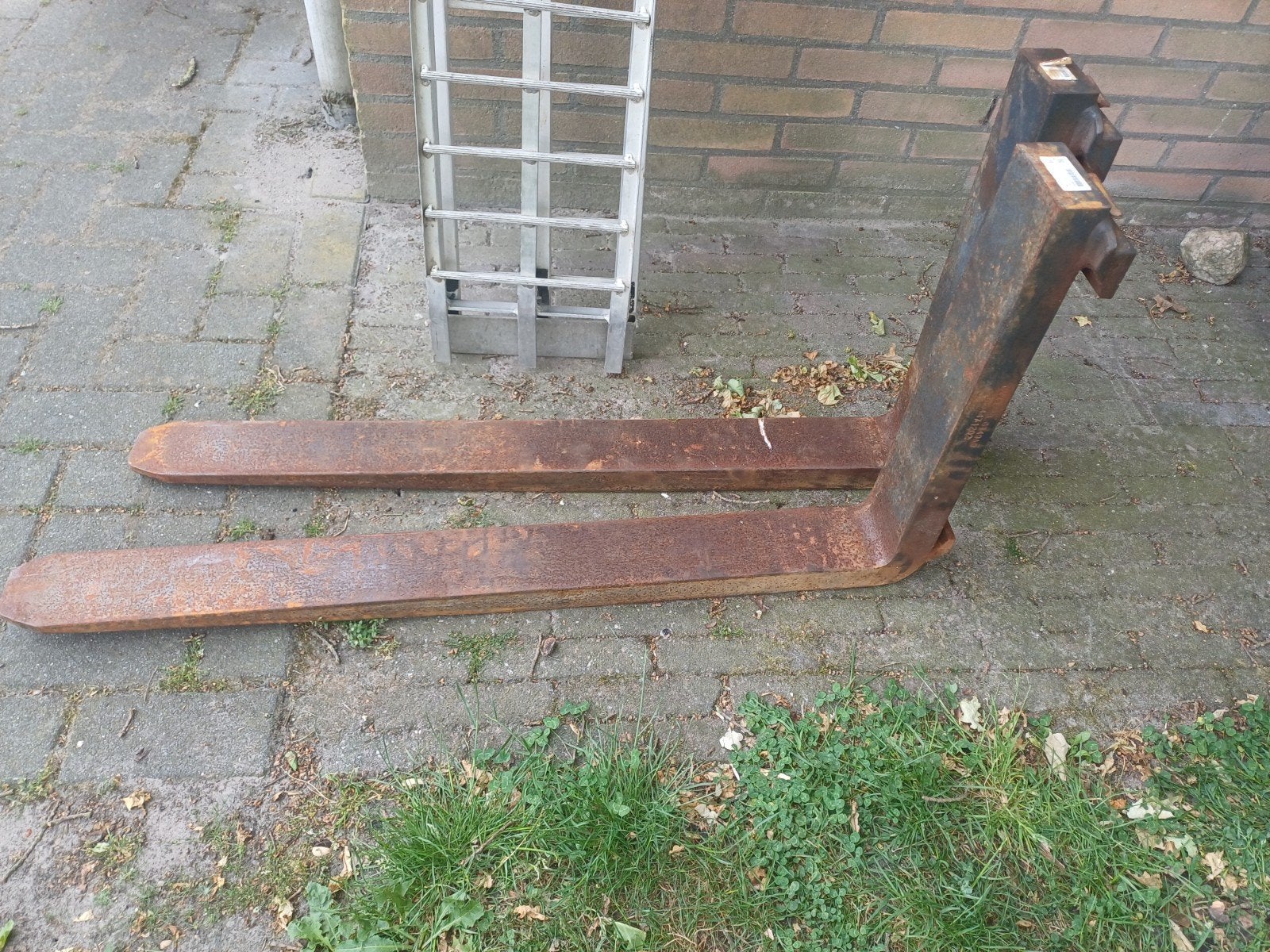 Heftruck lepels, Ophalen