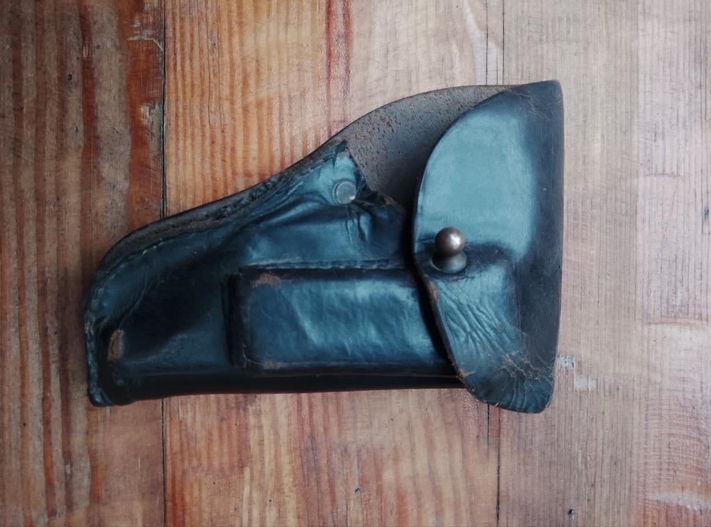 Holster voor een 6.35 pistool, Ophalen of Verzenden, Nederland
