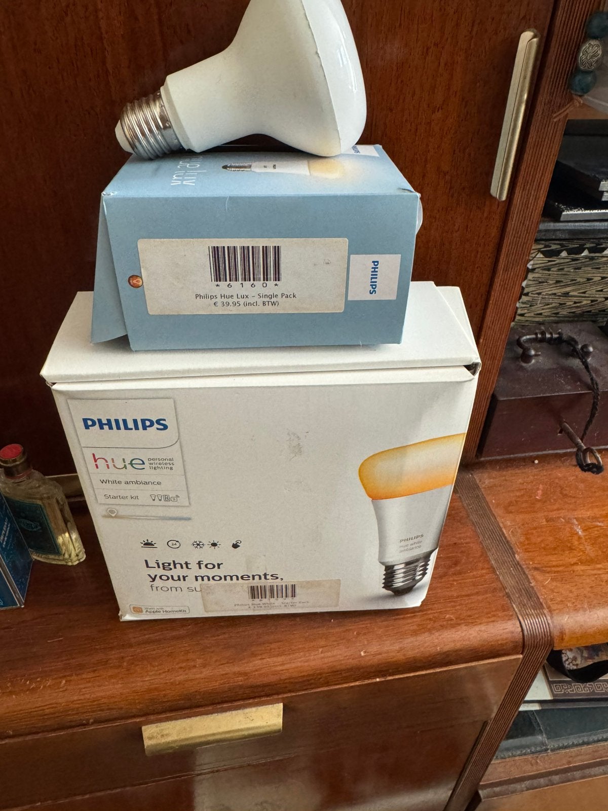 Complete philips hue set met extra lamp nieuw in doos, Smart home compatibel, Ophalen of Verzenden, Nieuw, Philips Hue
