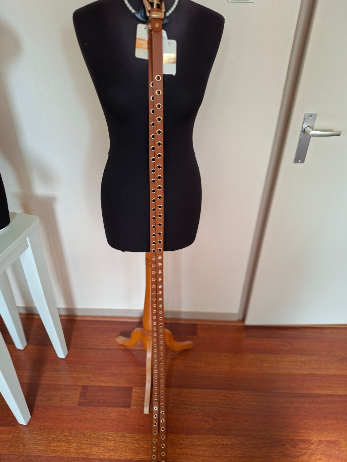 2 leren riemen extra lang 165 cm., Kleding | Dames, Ophalen of Verzenden, Nieuw