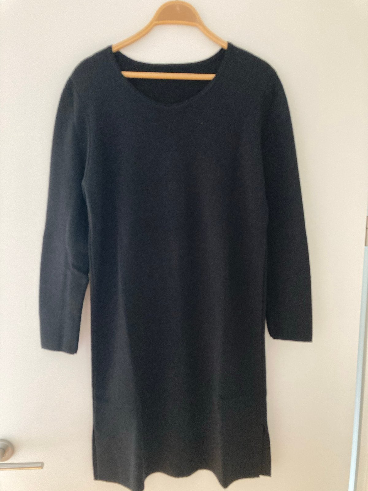 Sibin linnebjerg Zwarte gebreide jurk, maat L, Kleding | Dames, Maat 38/40 (M), Verzenden, Zwart, Sibin linnebjerg