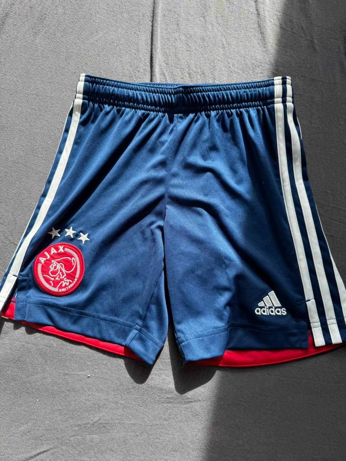 Adidas ajax broekje maat 140 zgan, Ophalen of Verzenden, Zo goed als nieuw, Jongen of Meisje, Sport- of Zwemkleding