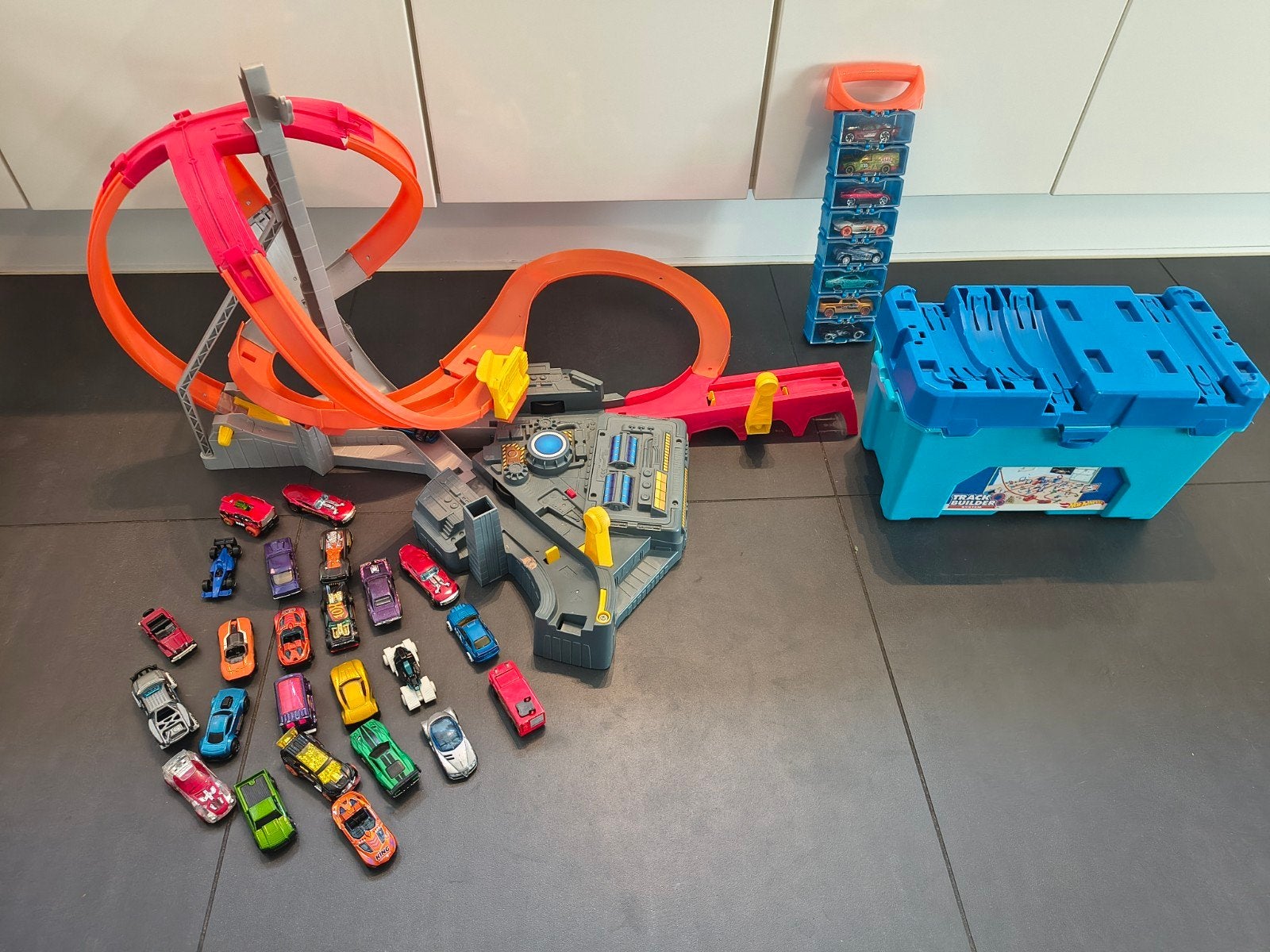 Hot Wheels Racebaan met Looping en Veel Auto's, Ophalen of Verzenden, Met looping, Racebaan, Gebruikt