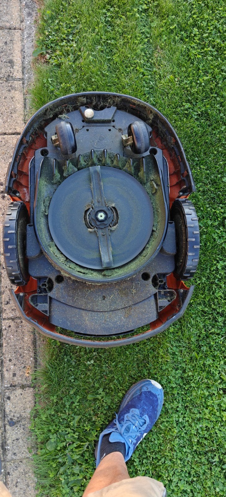 Stihl RMI 632 C Robotmaaier - Draadloos alternatief, Tuin en Terras, Grasmaaiers, Ophalen, Gebruikt, Accu-grasmaaier, Stihl