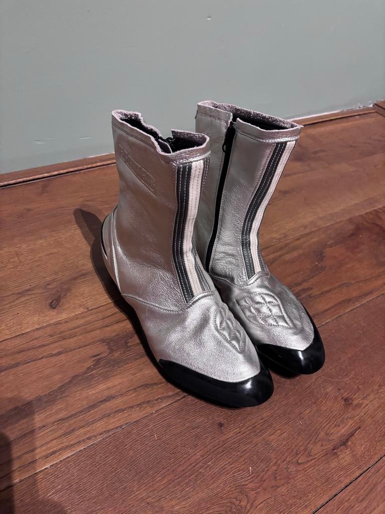 Z.g.a.n. zilveren Alpinestars motorlaarzen maat 41, Motoren, Kleding | Motorkleding, Ophalen of Verzenden, Tweedehands, Heren