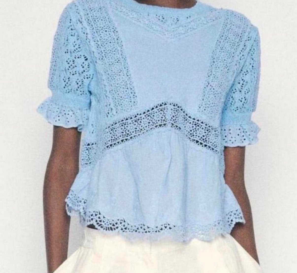 Lichtblauw gehaakt broderie topje van Zara, Maat 38/40 (M), Blauw, Ophalen of Verzenden, Zo goed als nieuw