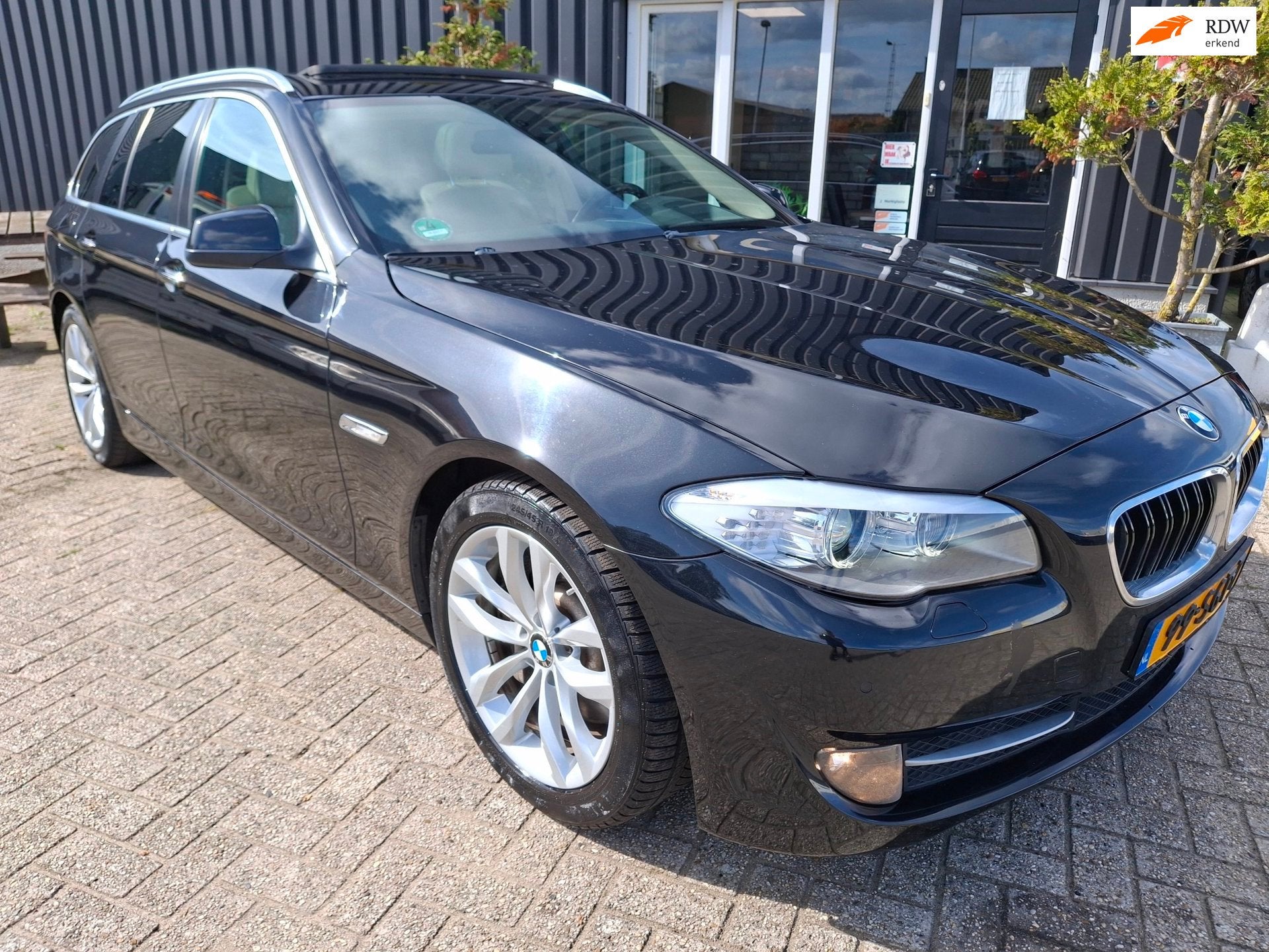 BMW 5-serie Touring 528i Executive, Auto's, Euro 5, Achterwielaandrijving, Gebruikt, 2000 kg