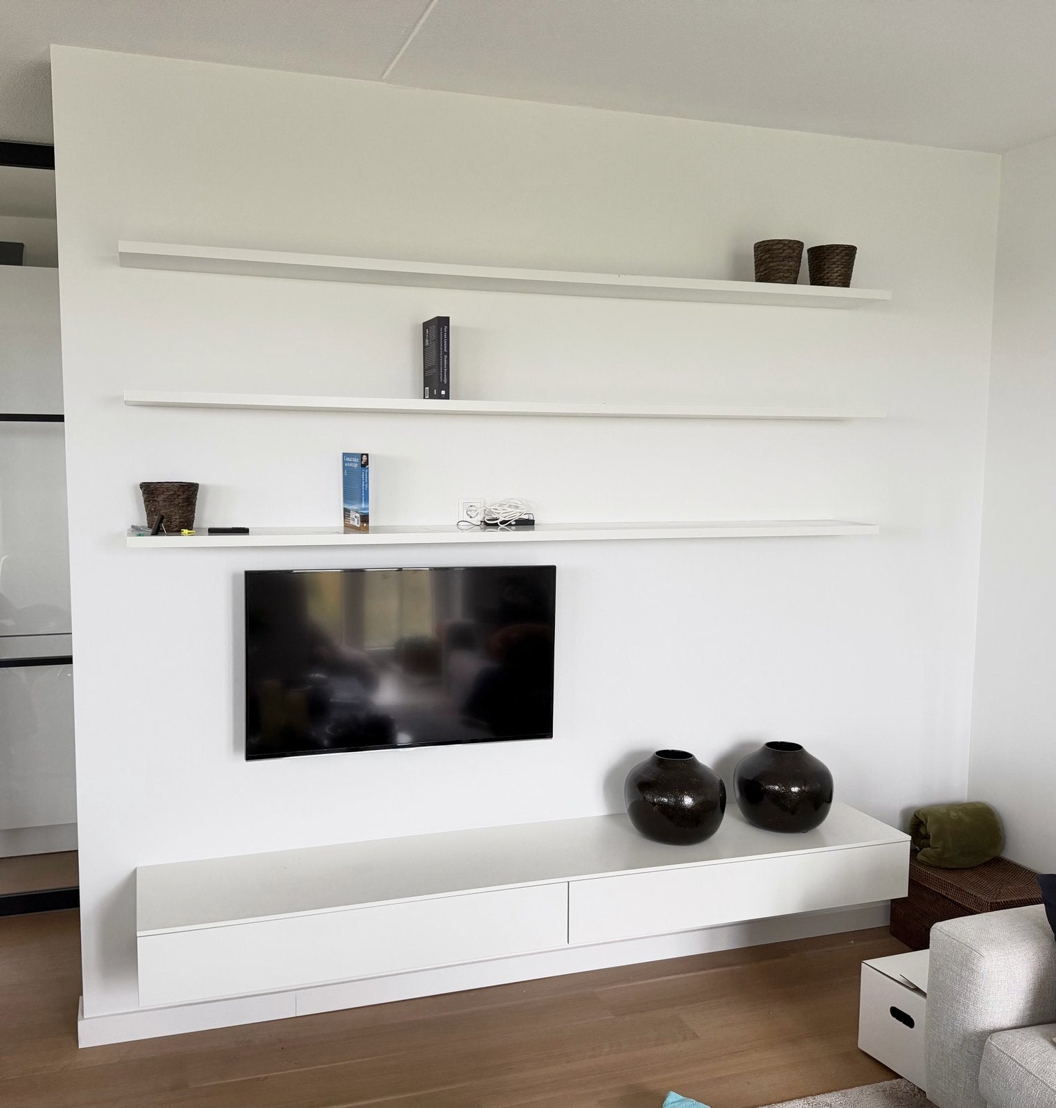 Strak TV meubel zwevend met planken, Huis en Inrichting, Ophalen, Zo goed als nieuw, Minder dan 100 cm, 25 tot 50 cm