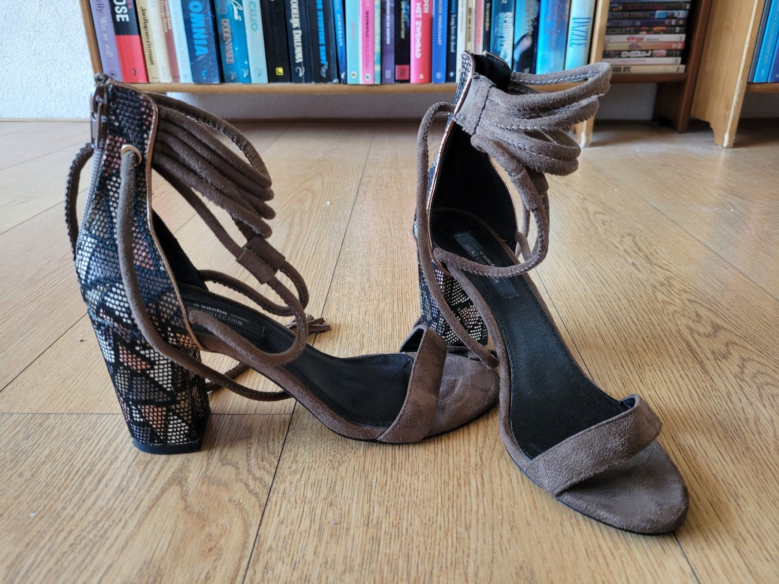 Sacha zomerschoenen maat 38, Kleding | Dames, Schoenen, Pumps, Bruin, Ophalen of Verzenden, Zo goed als nieuw