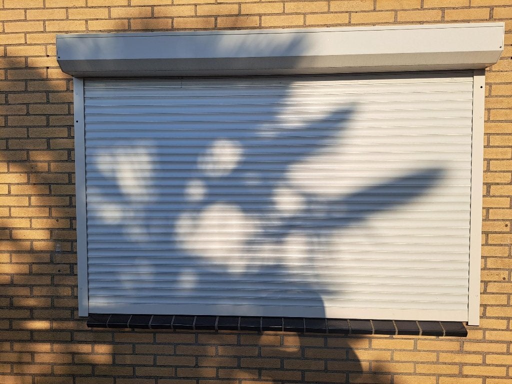Rolluiken Elektrische bediening, Doe-het-zelf en Verbouw, Rolluiken, Gebruikt, Ophalen of Verzenden, Elektrische bediening, Wit