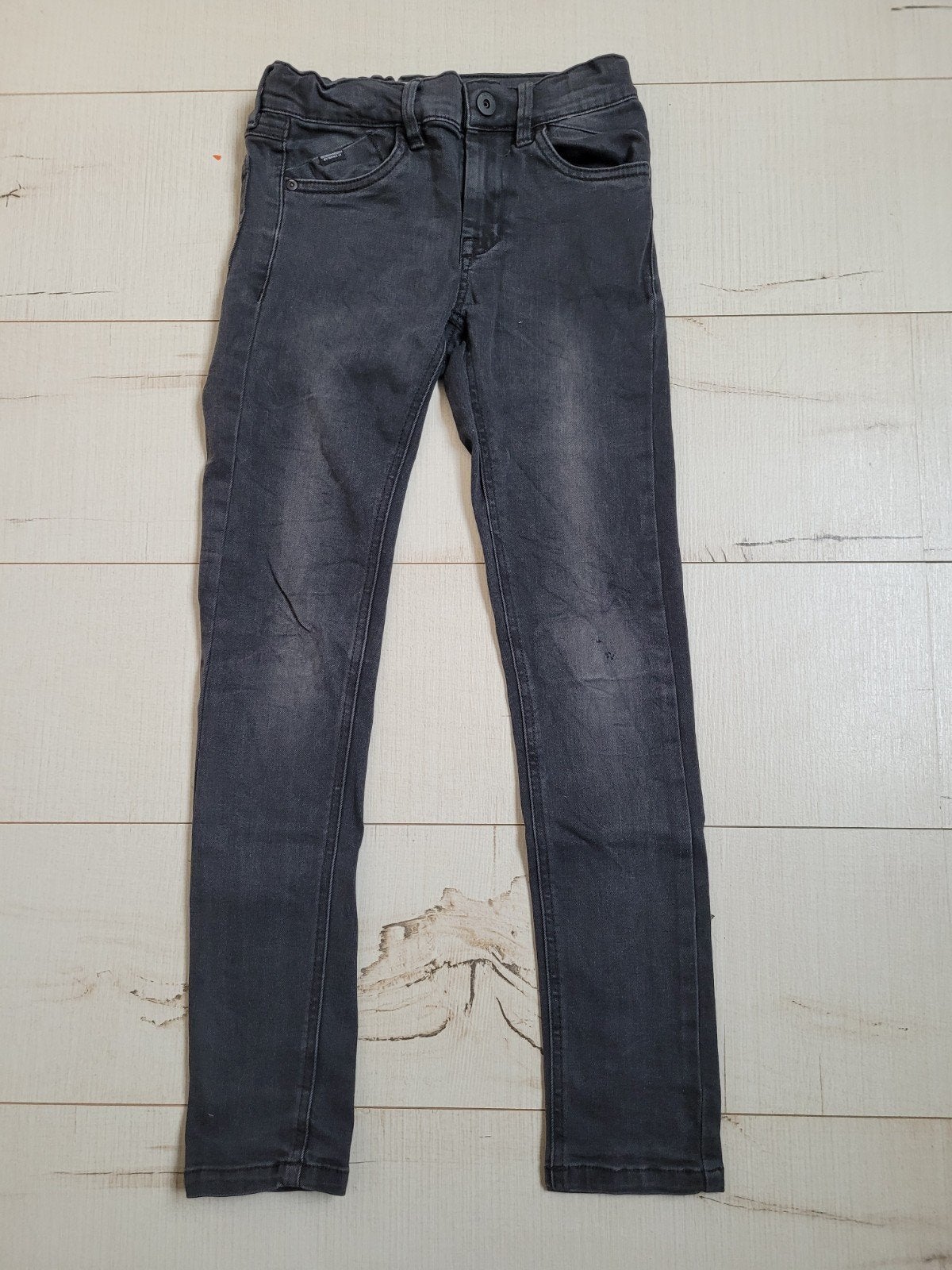 grijs/ zwarte Skinny Liam jeans mt 134 (Jack & Jones), Gebruikt, Ophalen, Broek, Jongen