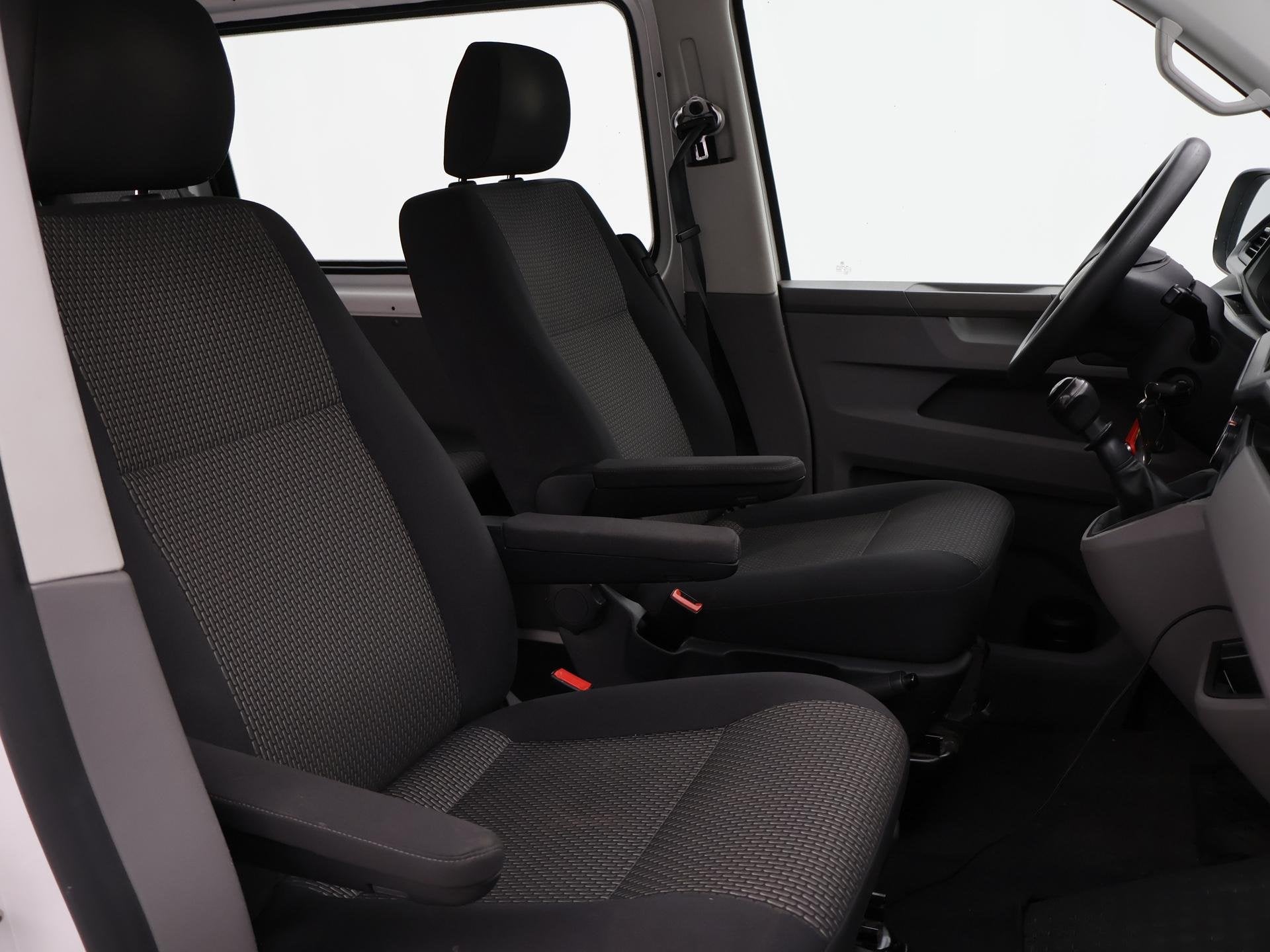 Volkswagen Transporter T6.1 2.0 TDI DUBBEL CABINE L2H1 + COM, Voorwielaandrijving, Stof, 4 cilinders, 1961 kg