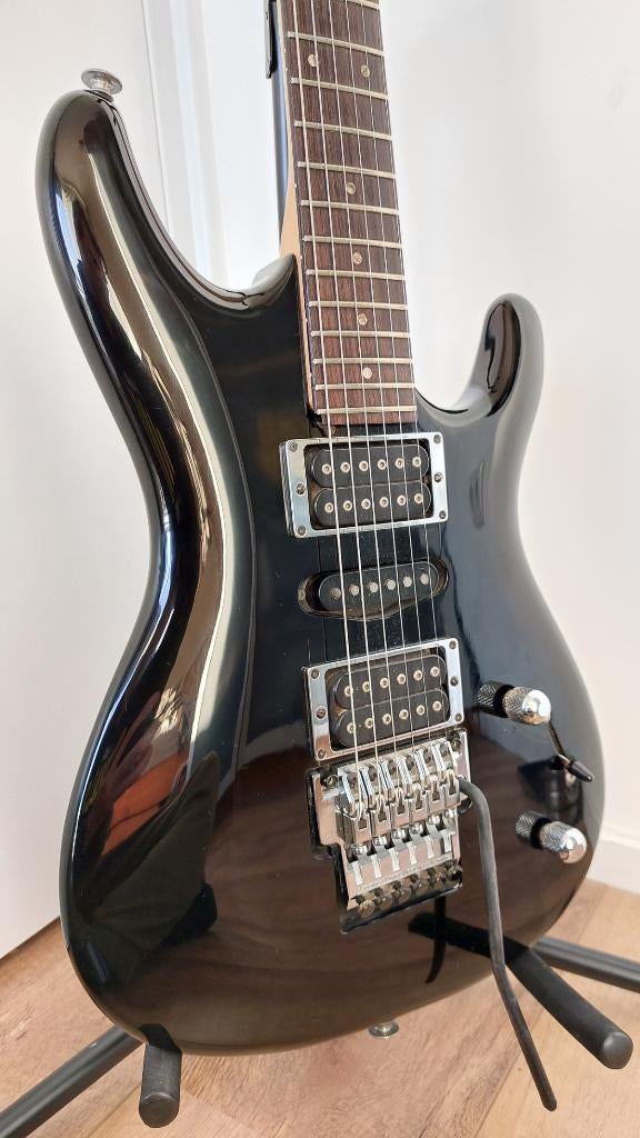 Ibanez Joe Satriani Signature JS1 - HSH, Ophalen of Verzenden, Zo goed als nieuw, Solid body, Ibanez