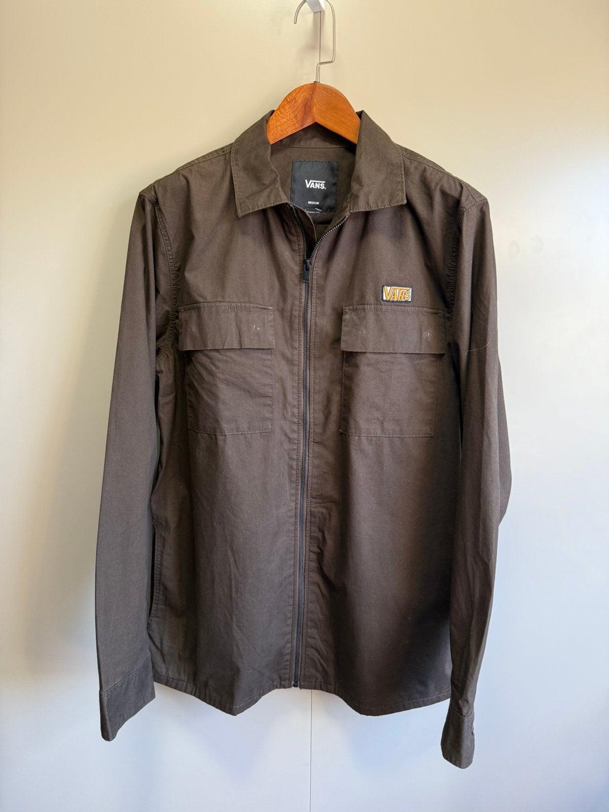 Vans bruin overhemd met rits / classic fit / maat M, Ophalen of Verzenden, Zo goed als nieuw, Bruin, Halswijdte 41/42 (L)